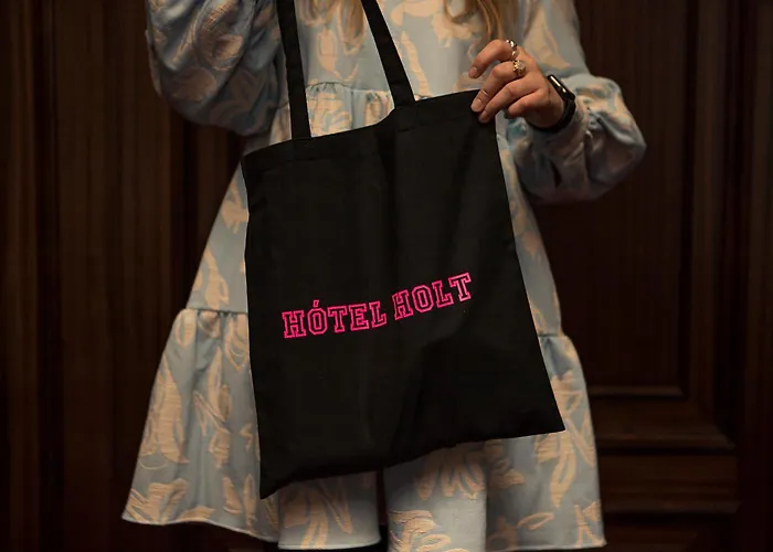 Hotel Holt - The Art Hotel