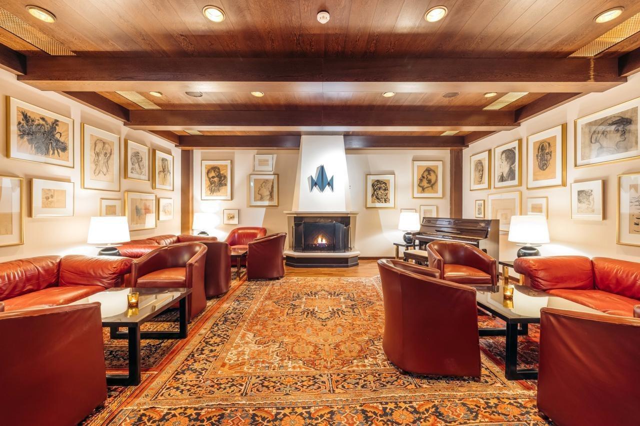 Holt Hotel 4*